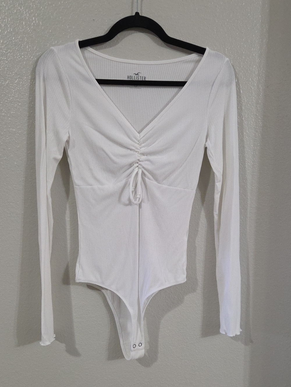 Hollister White Ribbed V-Neck Drawstring Long-Sleeve Bodysuit